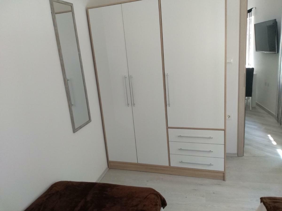 Danijel Appartement Novi Vinodolski Buitenkant foto