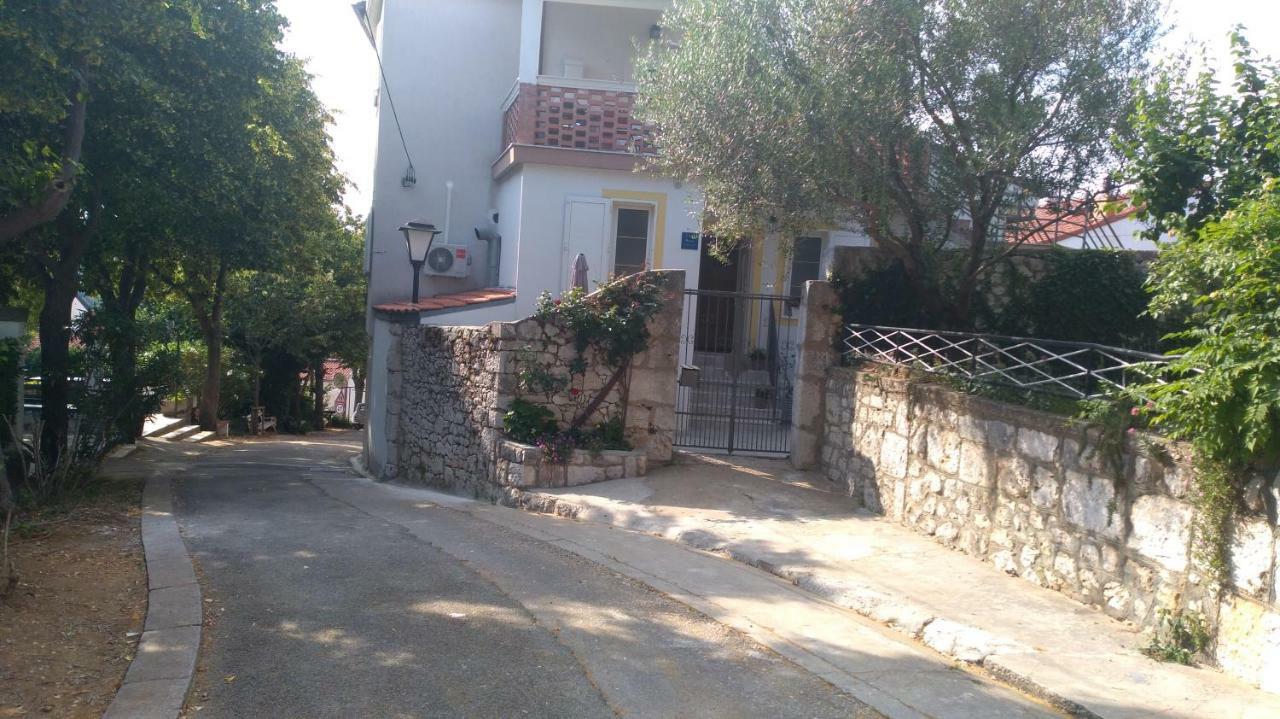 Danijel Appartement Novi Vinodolski Buitenkant foto